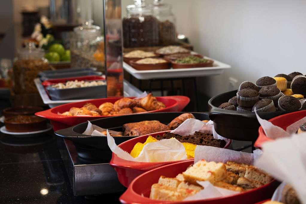 Intercityhotel Muscat Restaurant photo