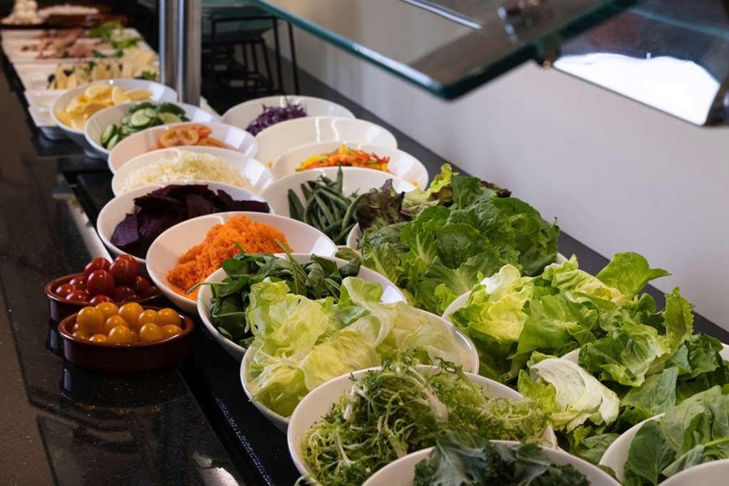 Intercityhotel Muscat Restaurant photo