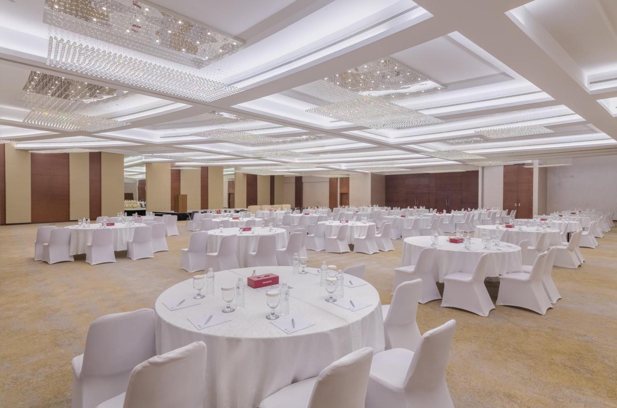 Intercityhotel Muscat Exterior photo